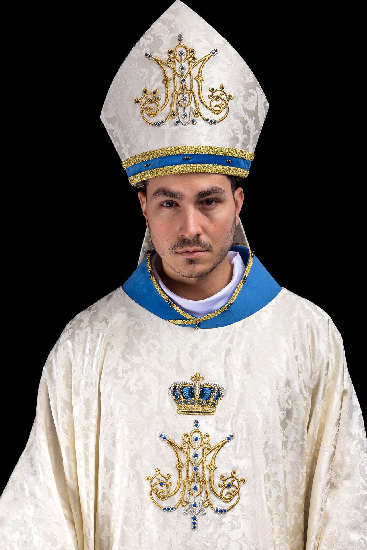 Mitra mariana hecha a mano con piedras naturales Handmade 9006