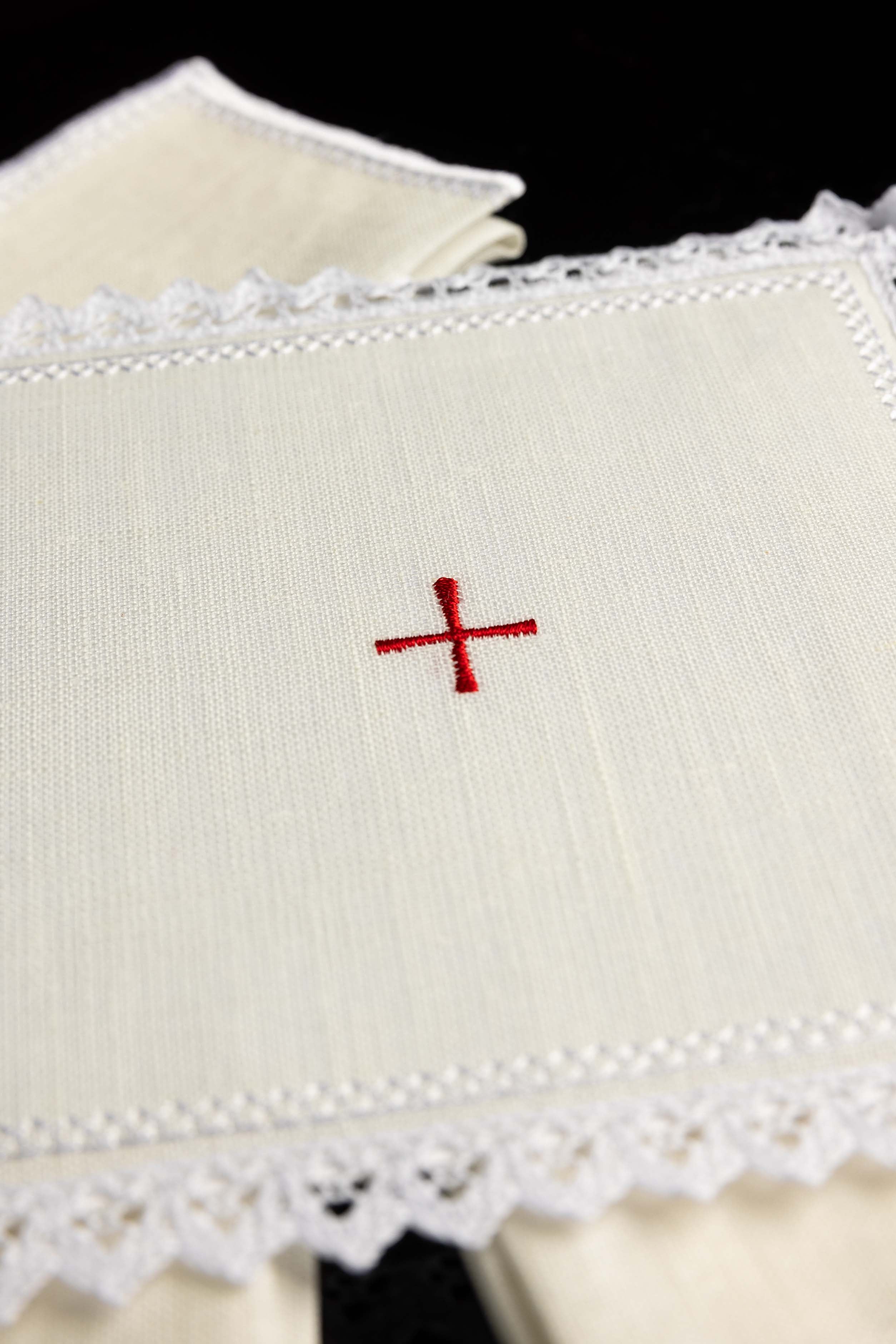 Juego de altar lino bordado