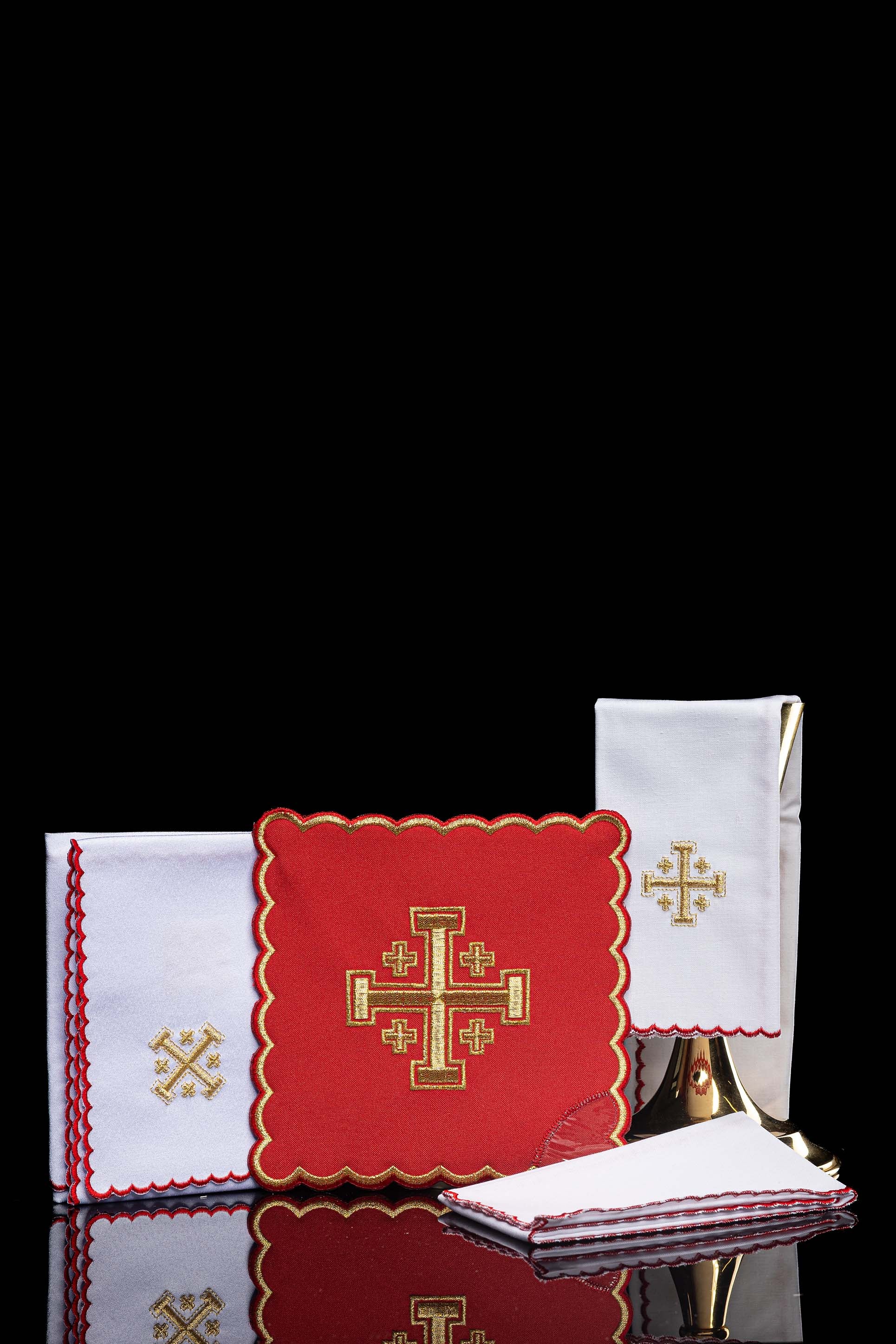 Servicio de altar Cruz de Jerusalén bordada Rojo