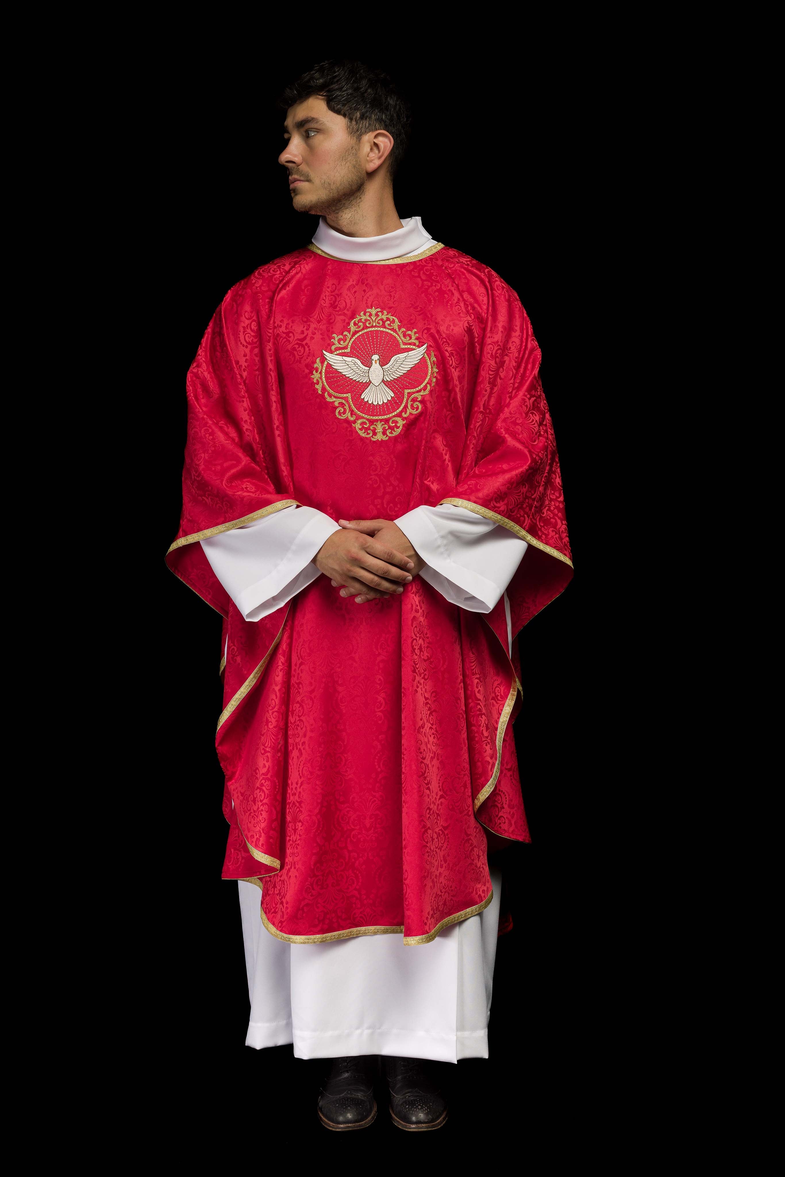 Casulla bordada con el Espíritu Santo en tela jacquard