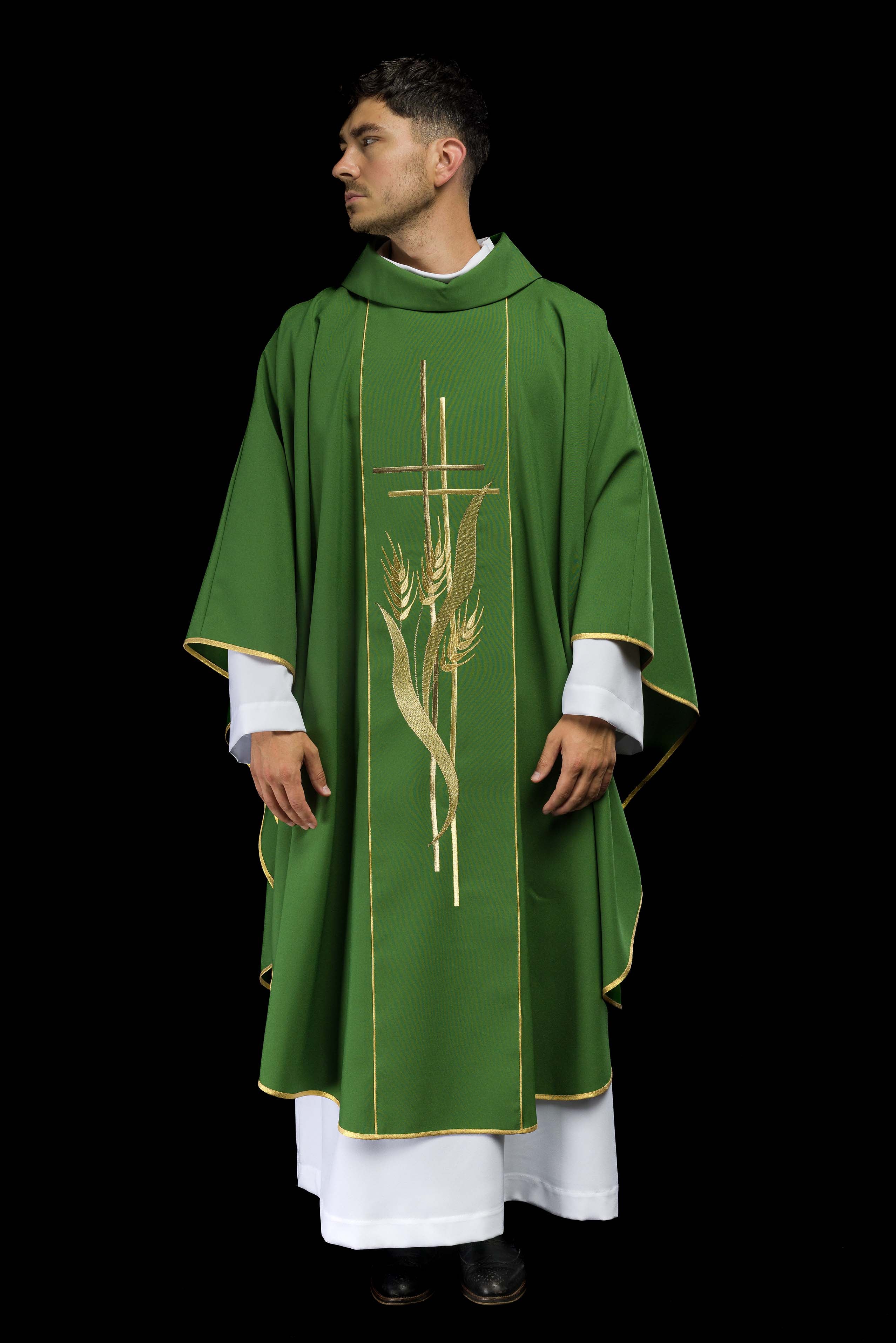 Casulla verde con bordado Cruz y Espigas