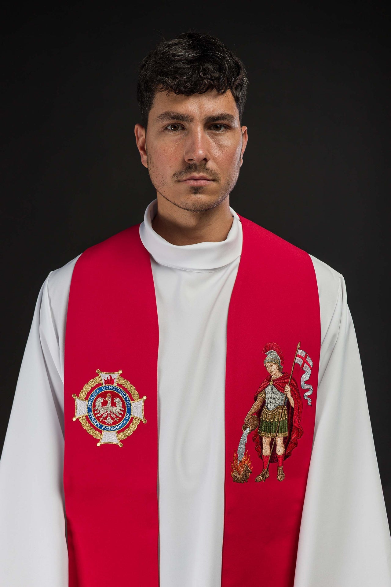 Estola bordada con la imagen de San Floriano