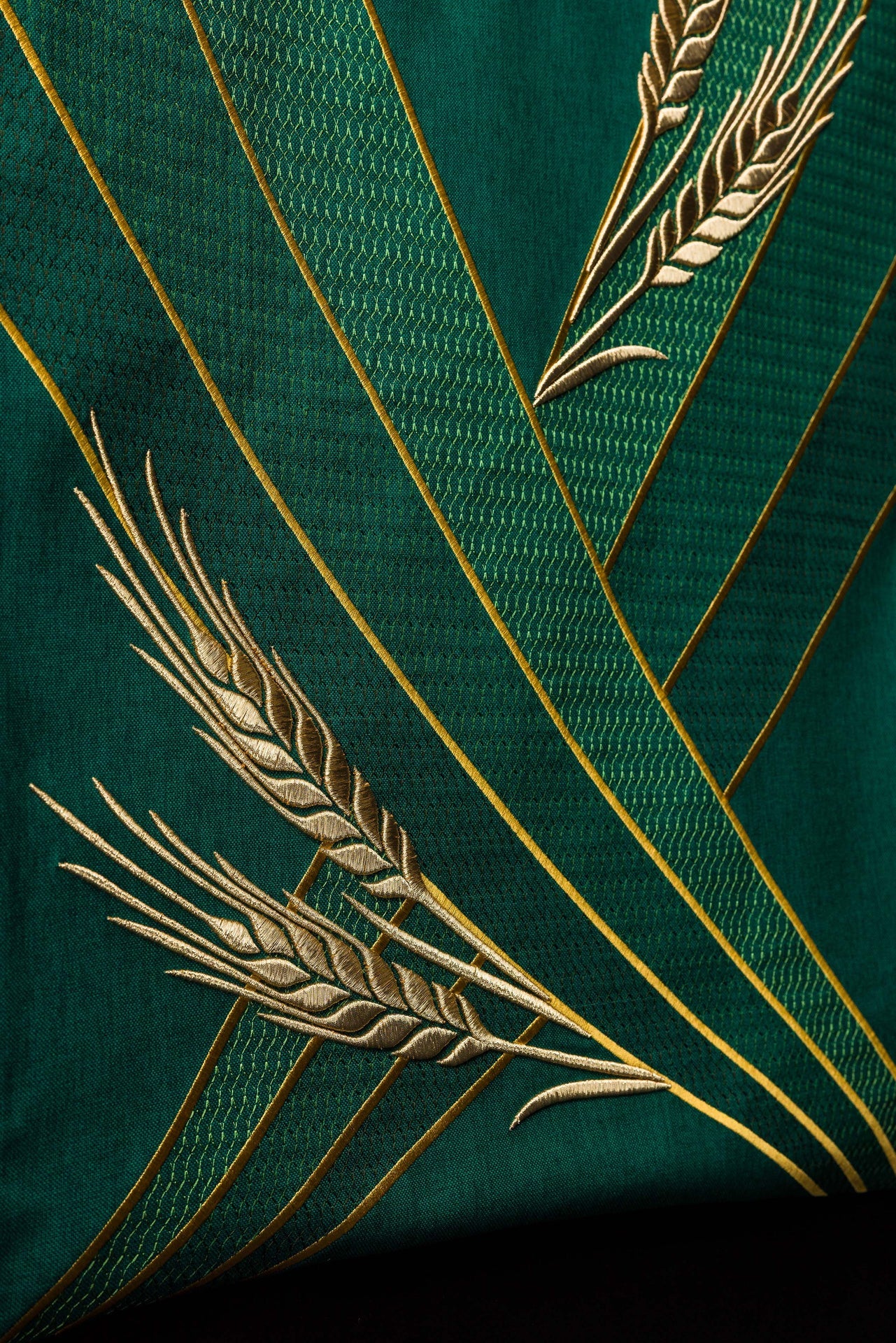 Mantel para ambón con bordado PAX en color verde