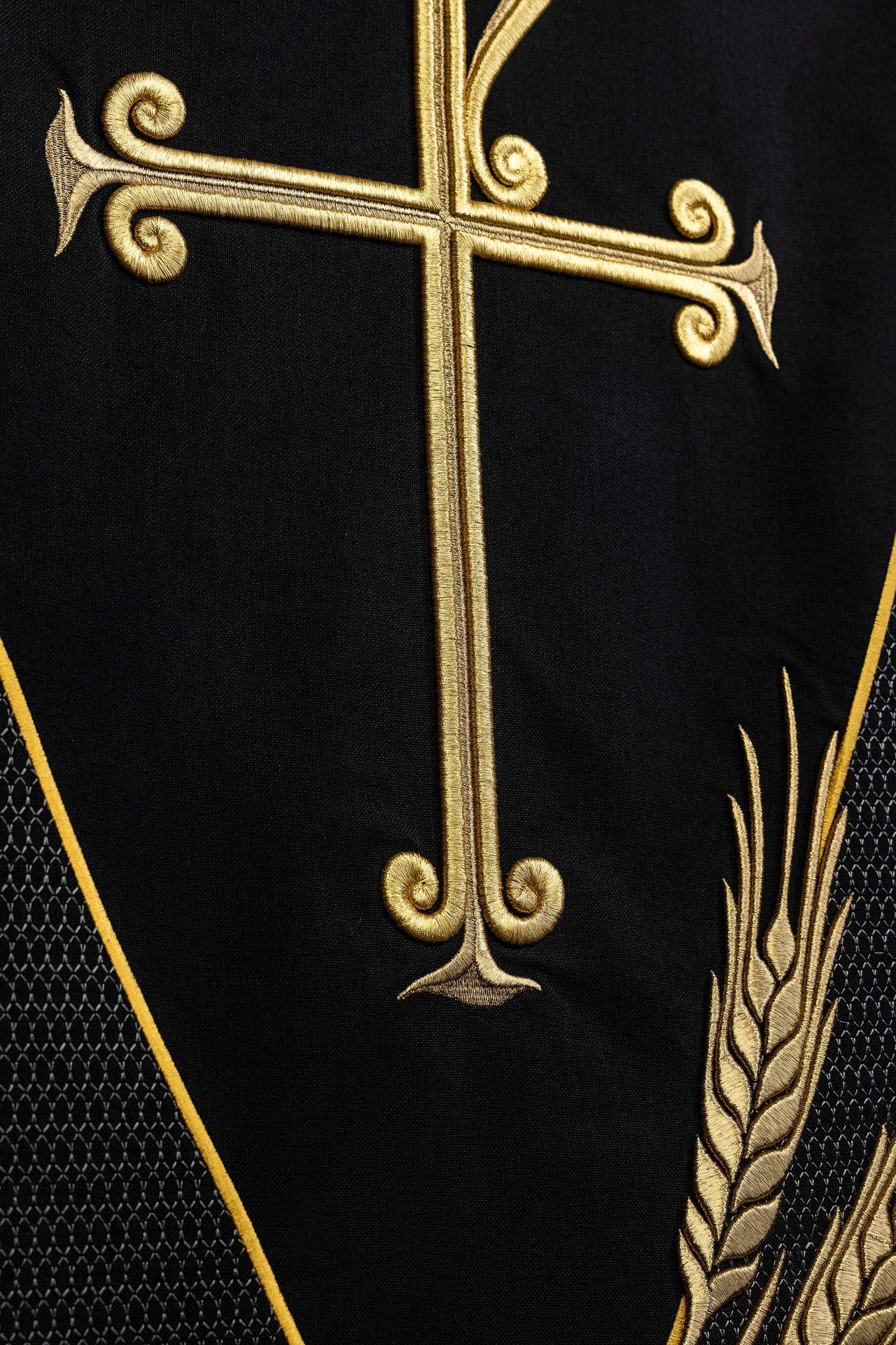 Paño para ambón negro con bordado PAX