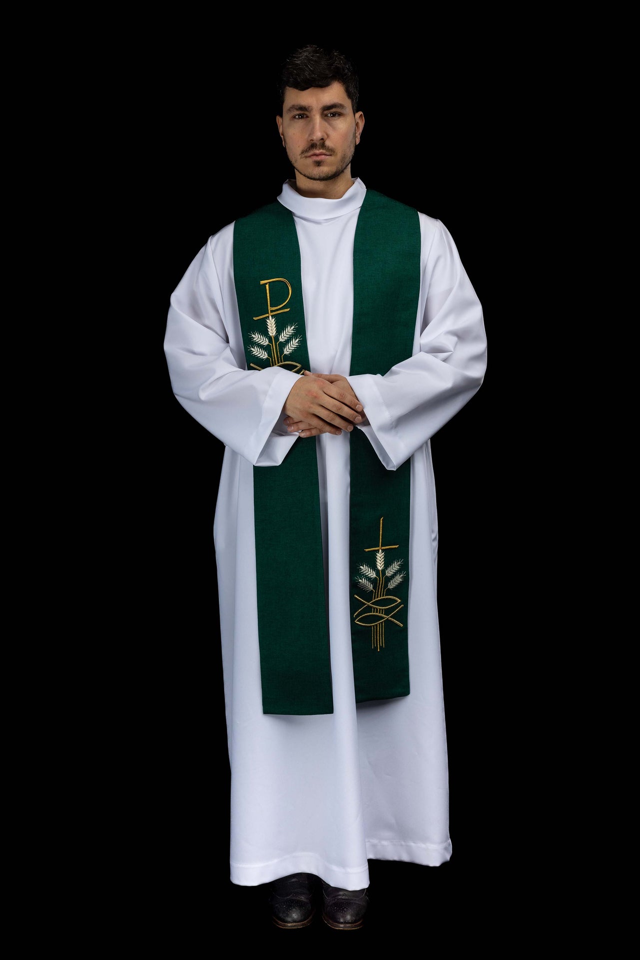 Stuła haftowana z motywem Pax, ryby i kłosa zielona - ORNATY.PL