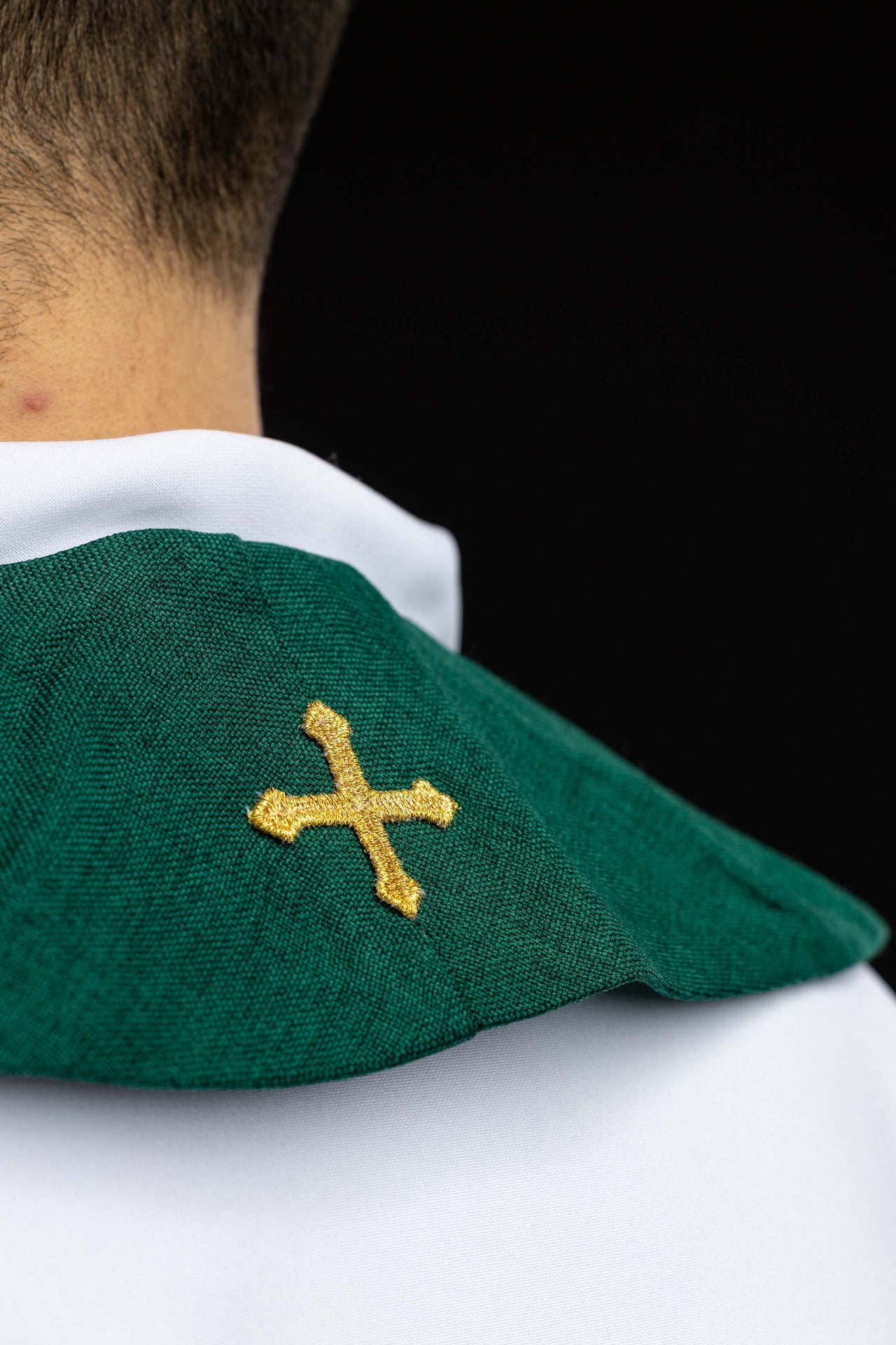 Stuła haftowana z motywem Pax, ryby i kłosa zielona - ORNATY.PL