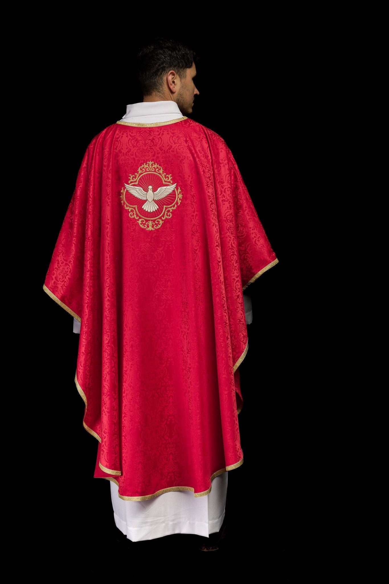Casulla bordada con el Espíritu Santo en tela jacquard KOA/003/02/98 - CASULLAS.ES