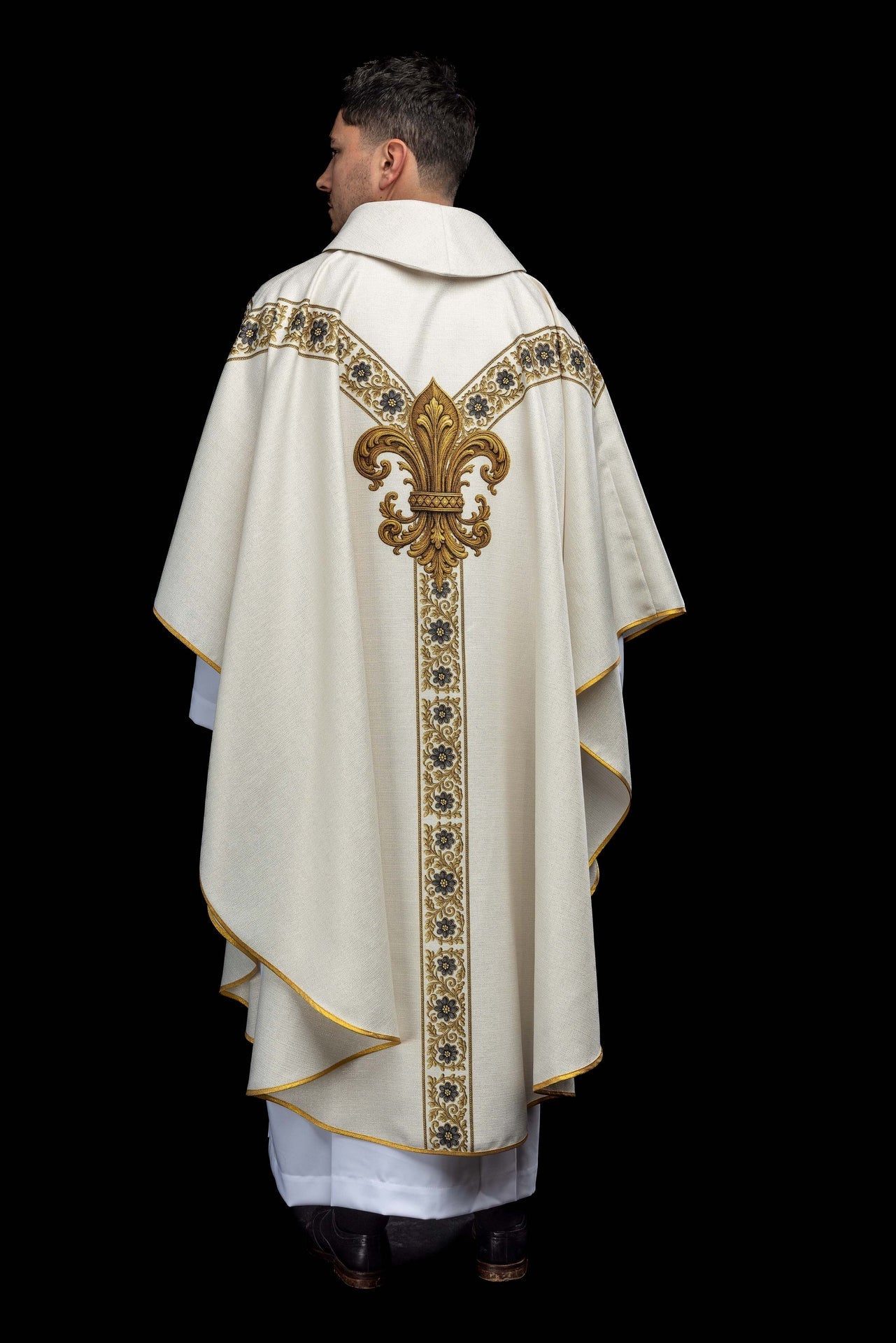 Casulla estampada con la imagen de la Inmaculada Concepción KOD/7007/05/40 - CASULLAS.ES