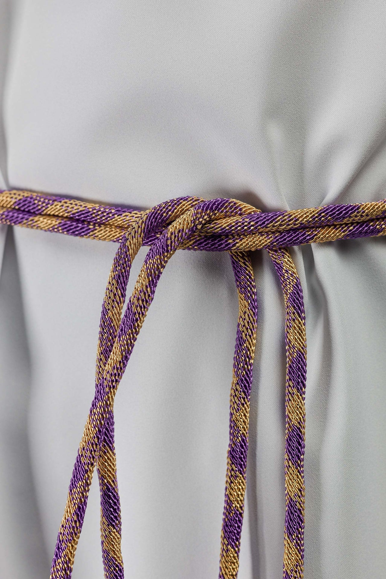 Cíngulo litúrgico morado y dorado premium CIN/808 - CASULLAS.ES