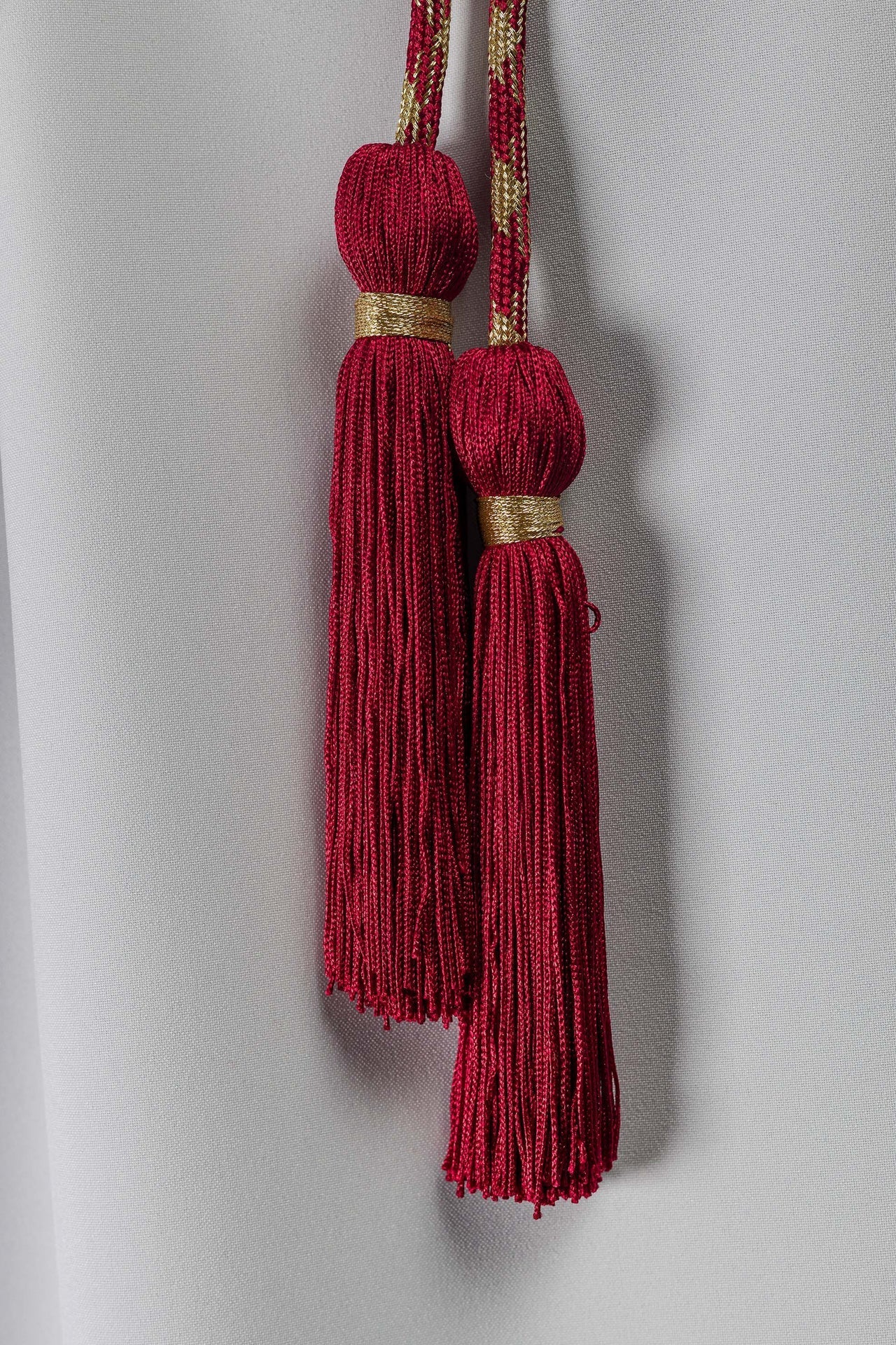 Cíngulo litúrgico rojo y dorado CIN/802 - CASULLAS.ES