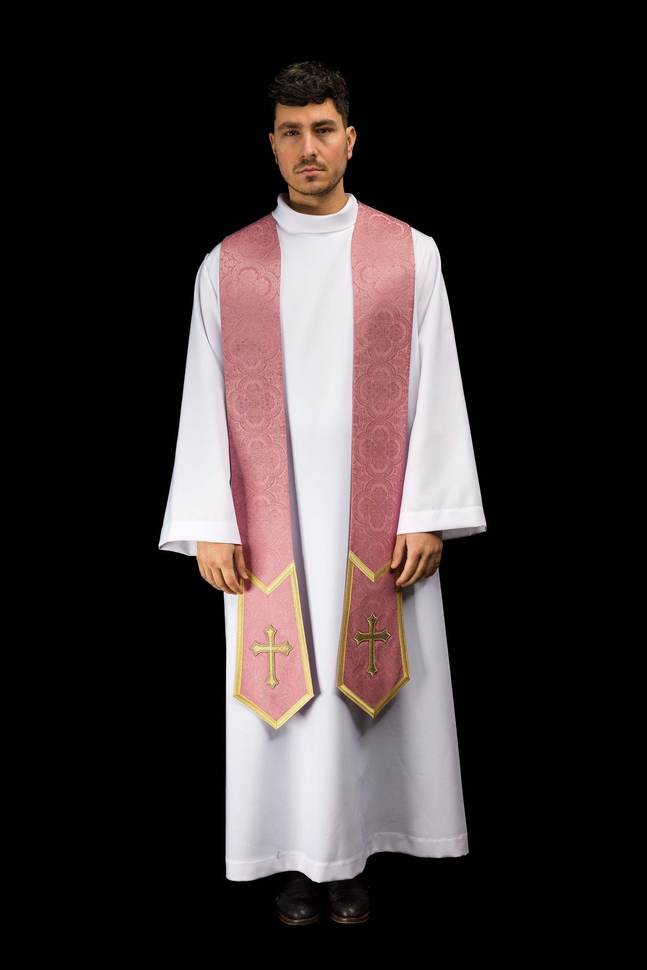 Estola bordada con motivo de Cruz en tejido jacquard rosa KST/639/08/11 - CASULLAS.ES