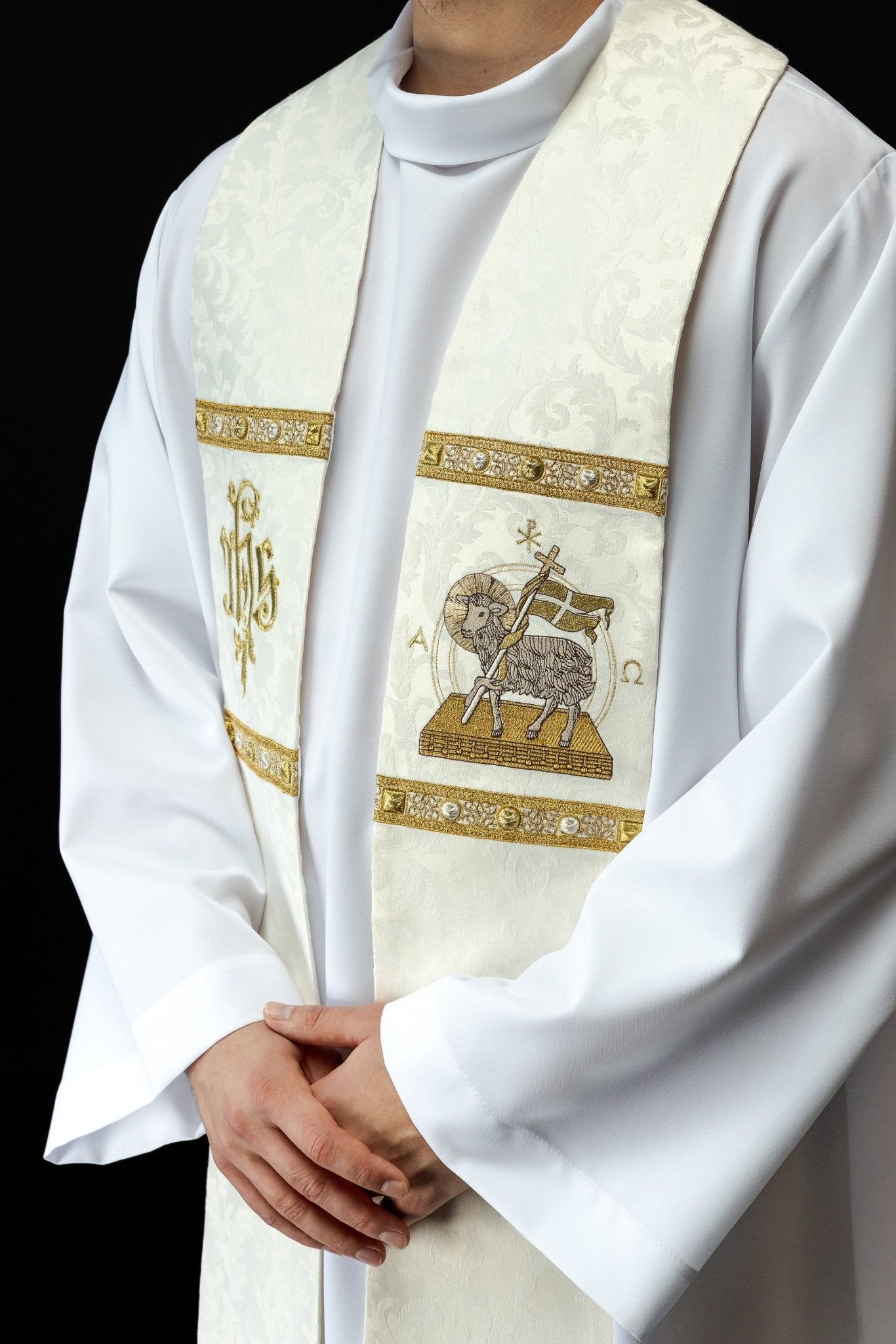 Estola con el Cordero Pascual, confeccionada en tela decorativa S - 2072 - 05 - 88 - CASULLAS.ES