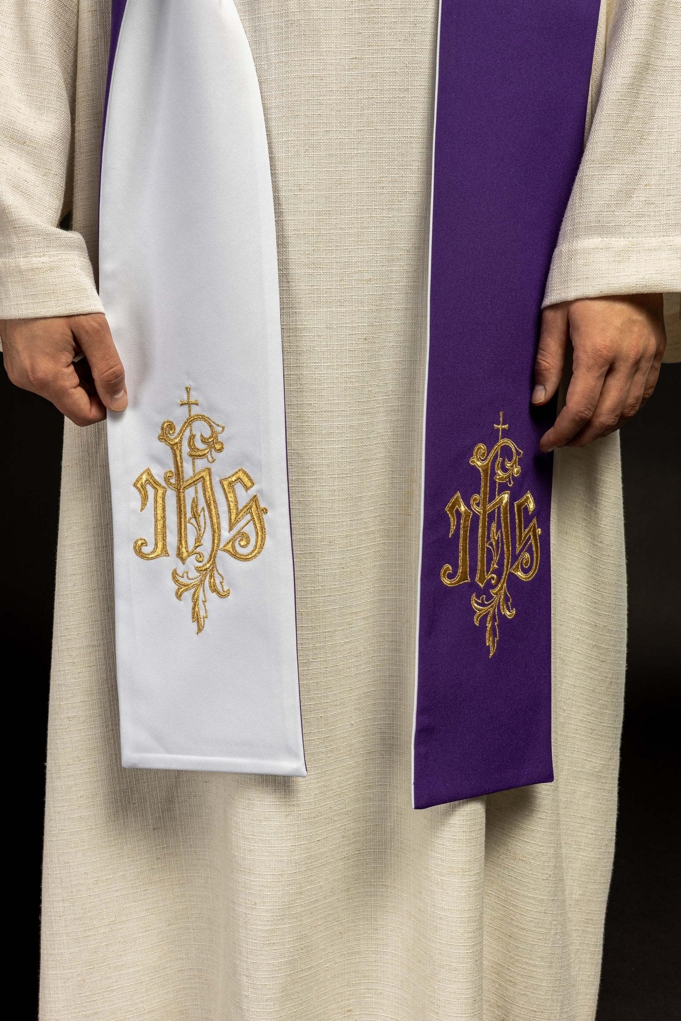 Estola reversible morada - blanca bordado IHS KST/053/03 - 04/01 FIOLET - BIAŁY - CASULLAS.ES