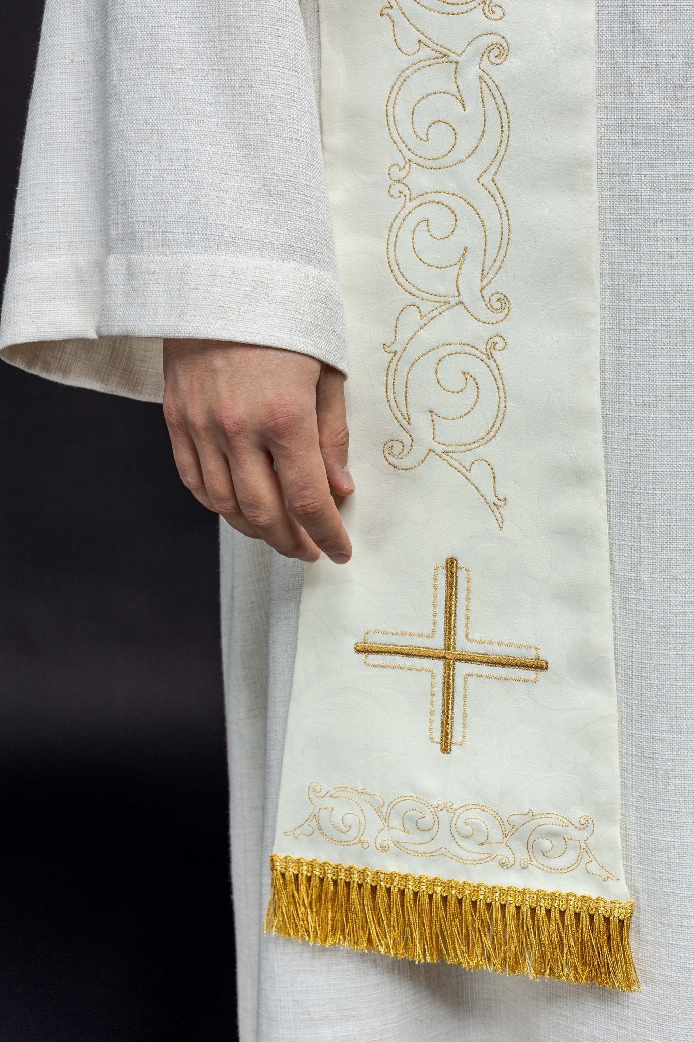 Estola romana con bordado de cruces HA2102 - 05 - CASULLAS.ES