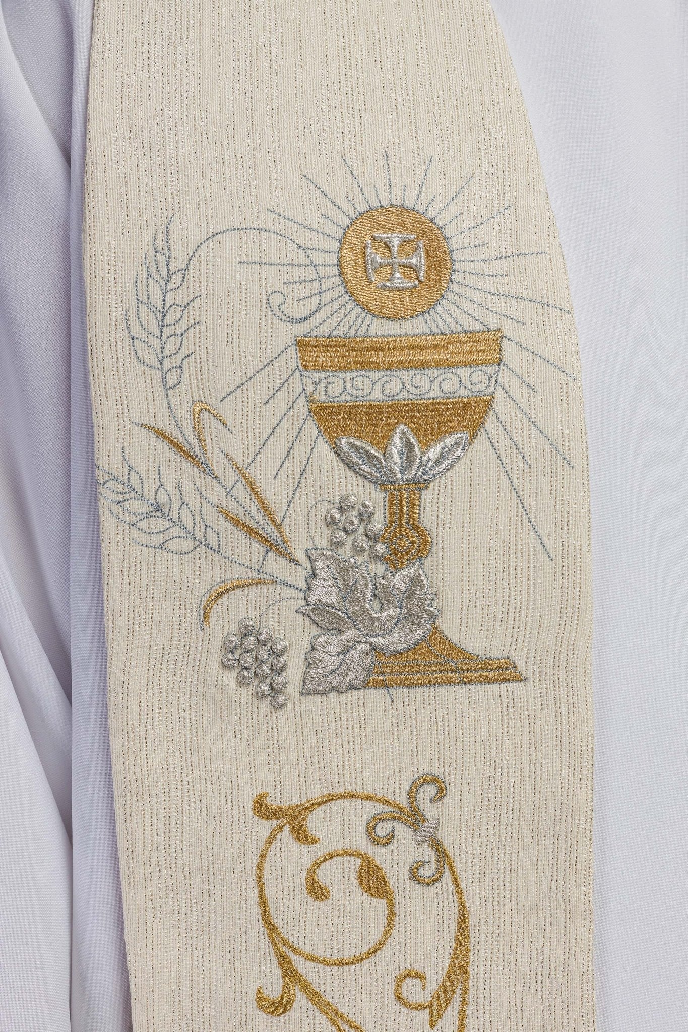 Estola sacerdotal con bordado de IHS y cáliz eucarístico ecru KST/508/05/42 ECRU - CASULLAS.ES