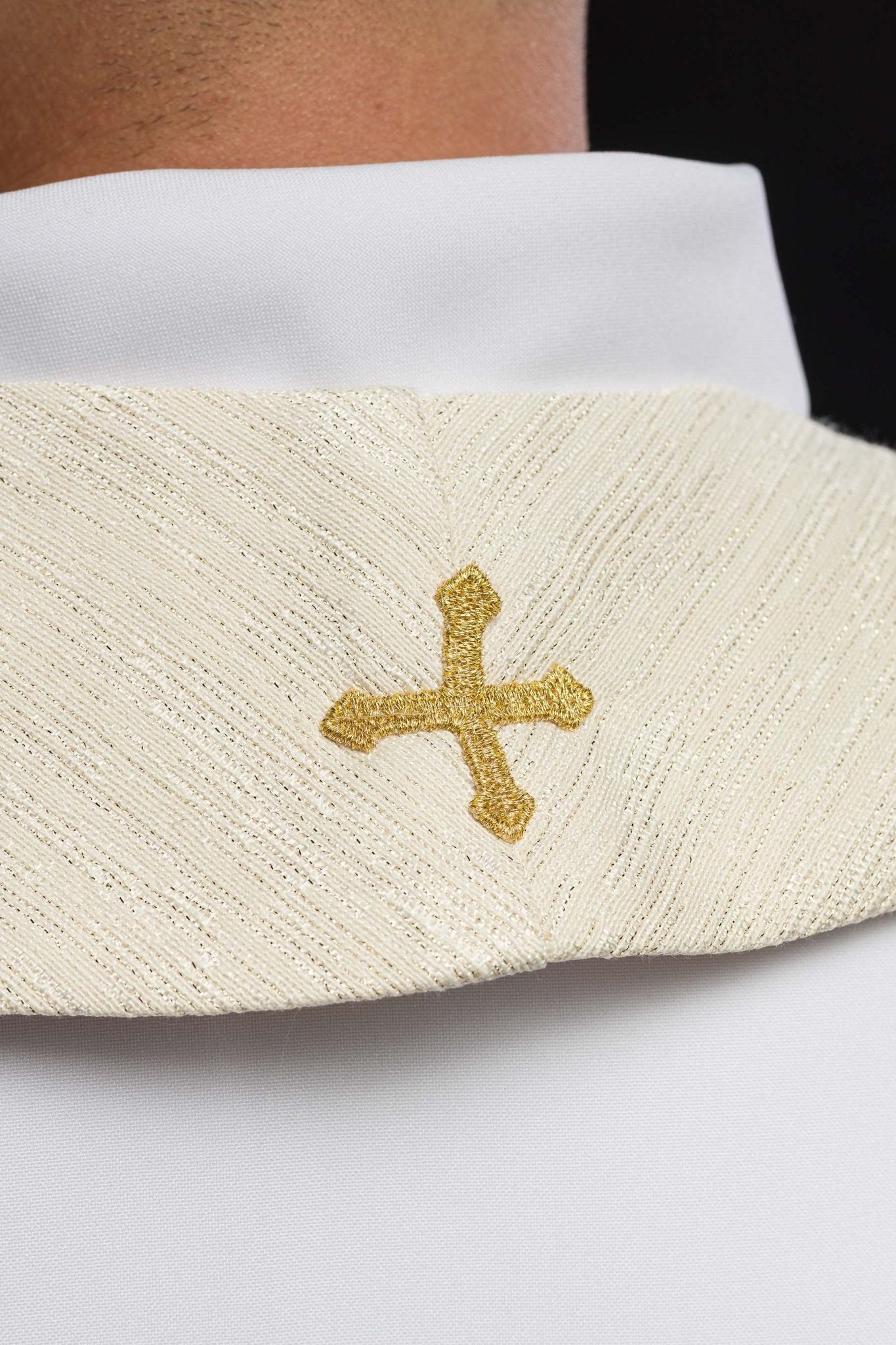 Estola sacerdotal con bordado de IHS y cáliz eucarístico ecru KST/508/05/42 ECRU - CASULLAS.ES
