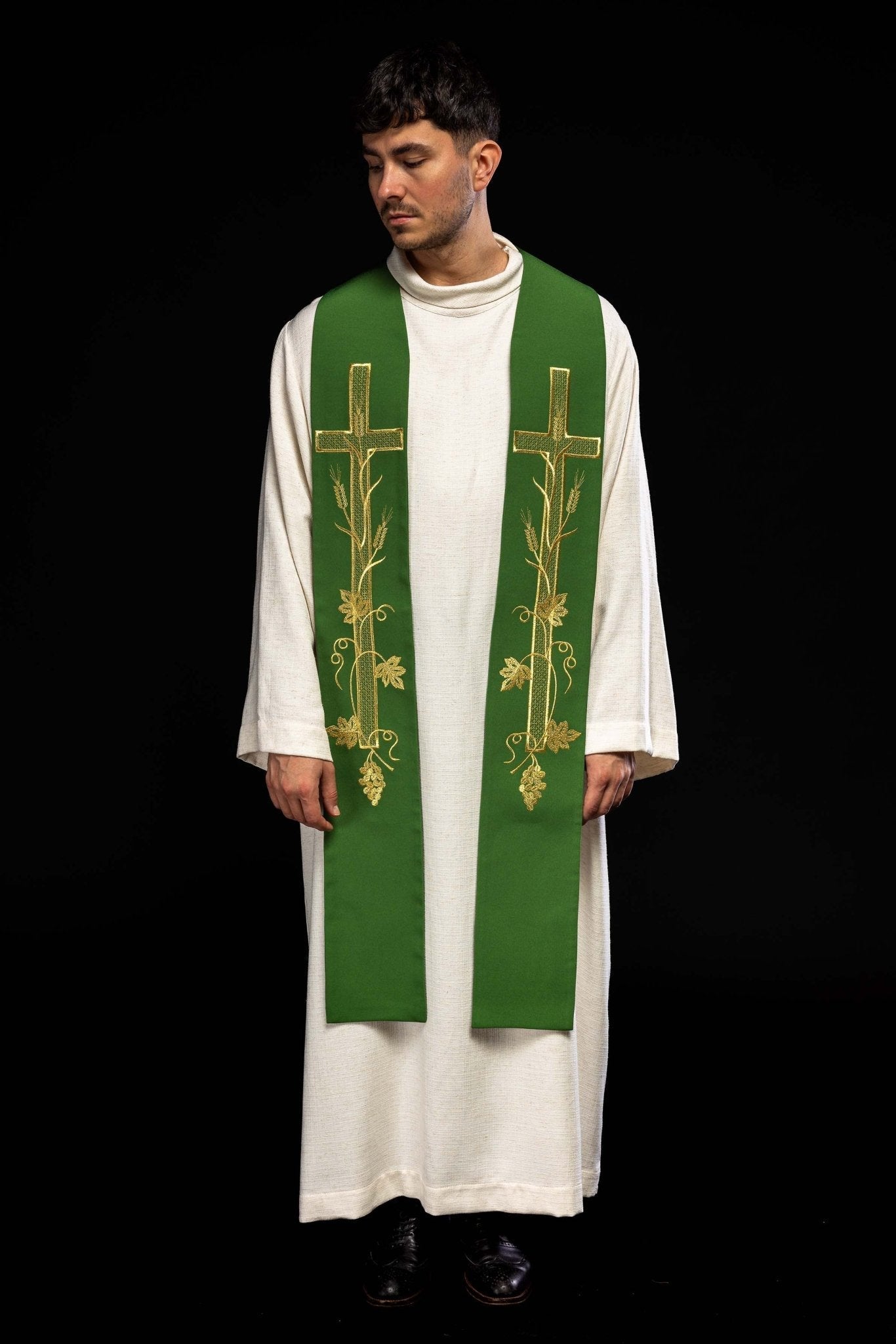 Estola verde con bordado Cruz KST/072/01/01 ZIELONY - CASULLAS.ES