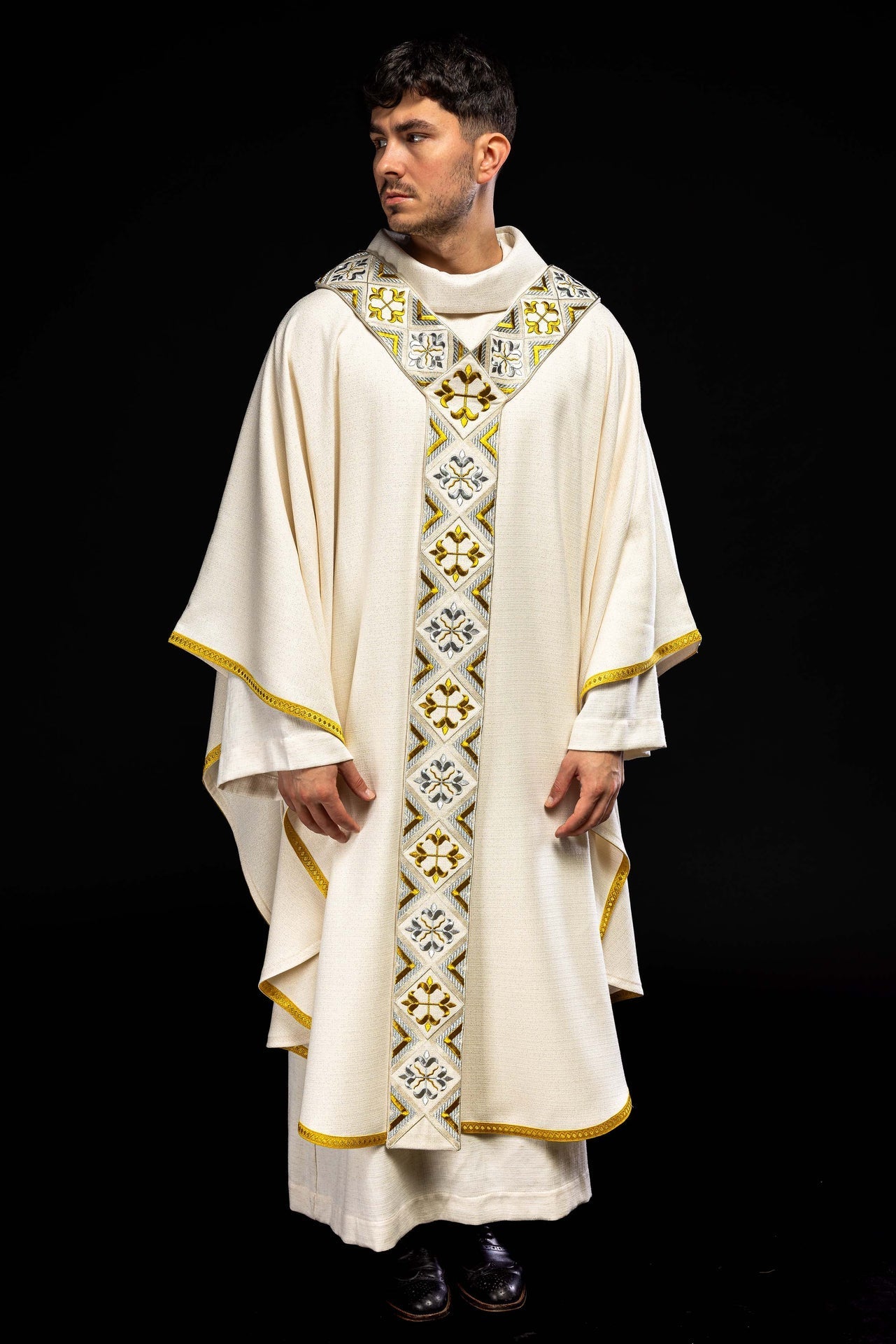 Faja bordada para casulla incluida en el conjunto con la casulla LE/7042/05 - CASULLAS.ES