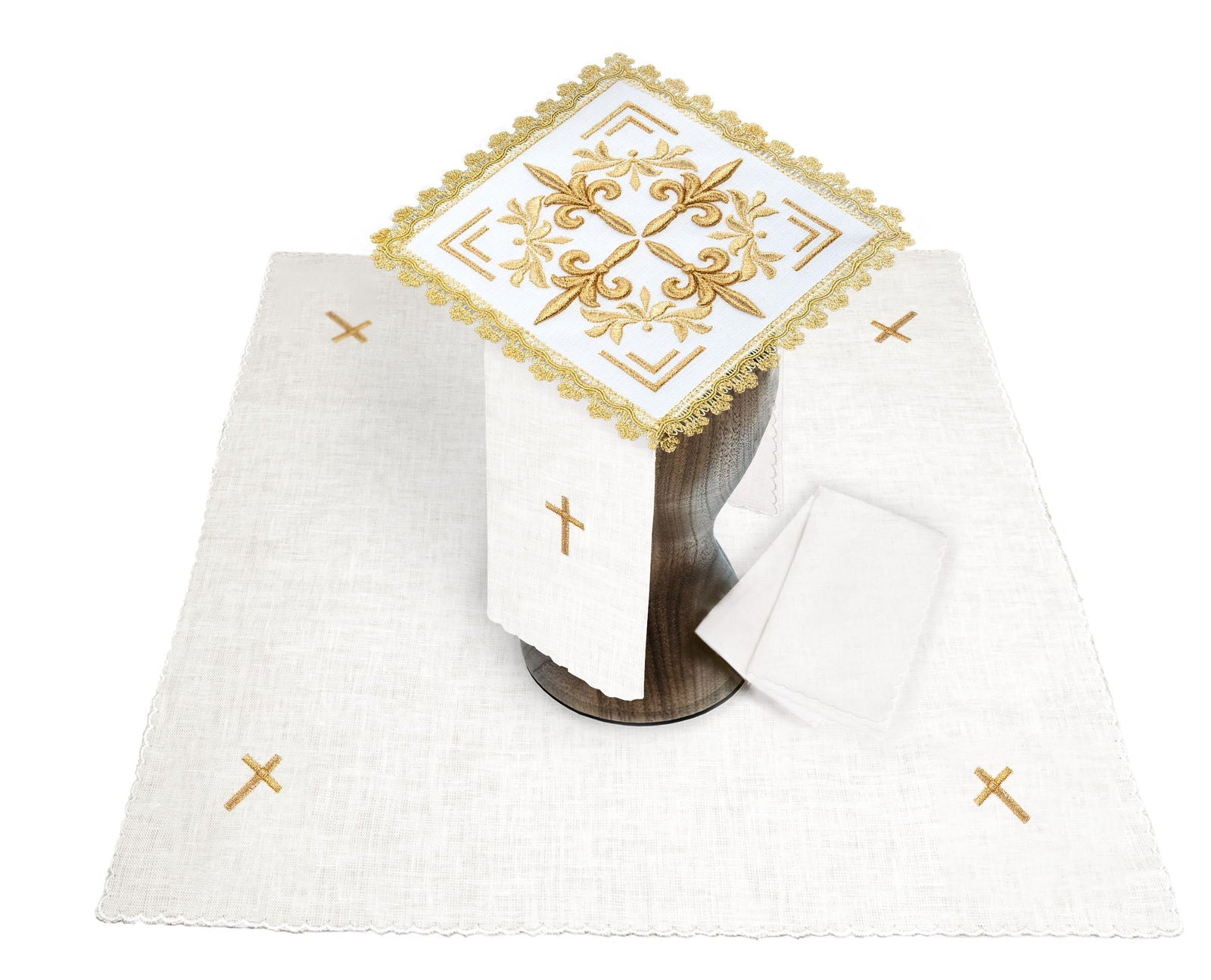 Juego de altar bordado con adornos dorados HA/5013 - CASULLAS.ES