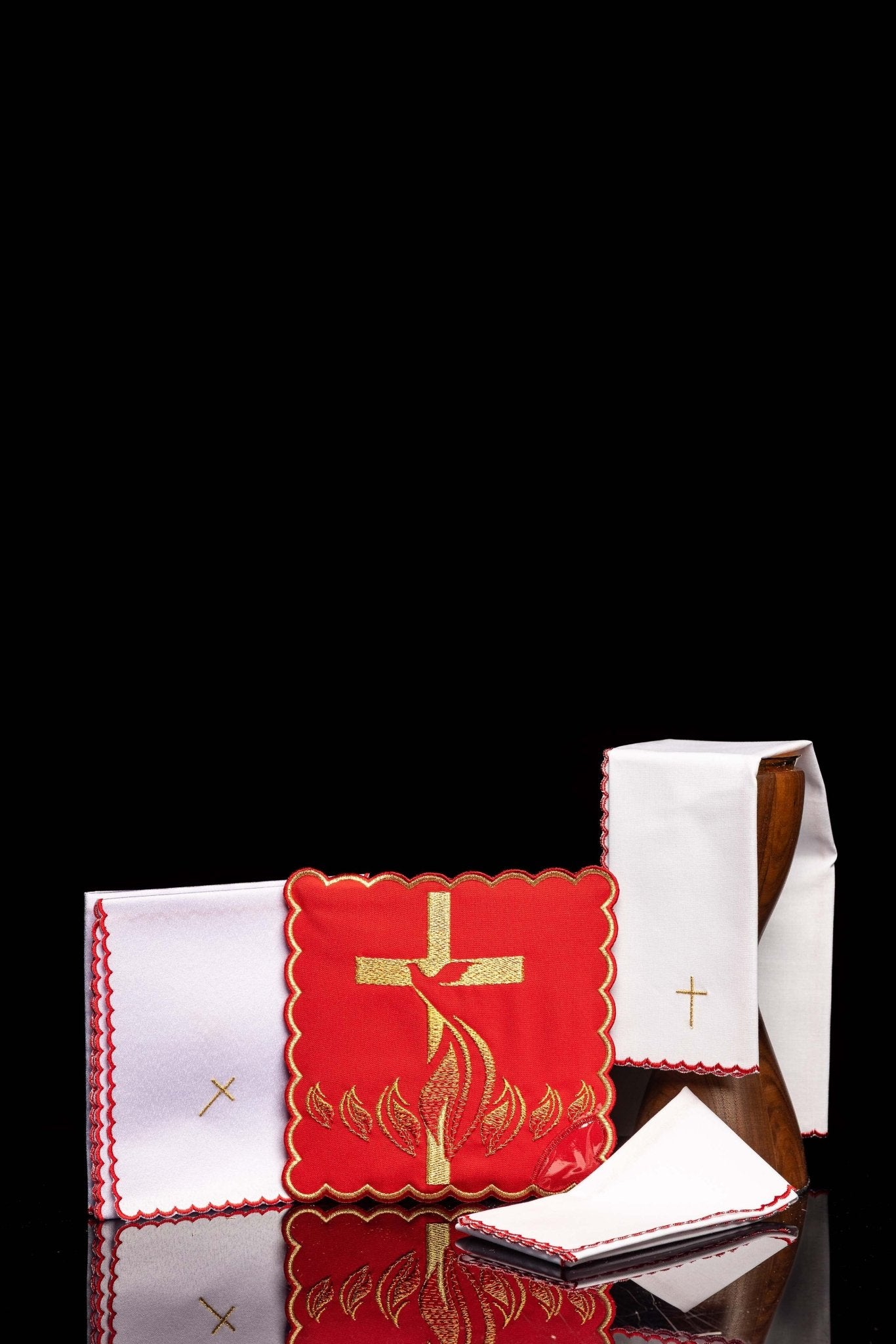Juego de altar bordado Espíritu Santo KK/142 - CASULLAS.ES