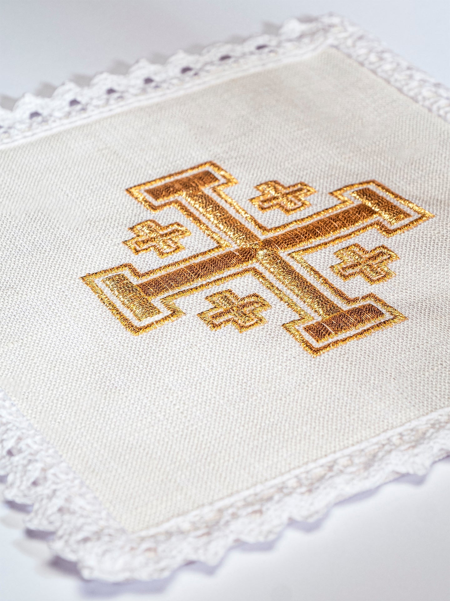 Juego de altar lino bordado Cruz de Jerusalén KKL/030/C1 - CASULLAS.ES