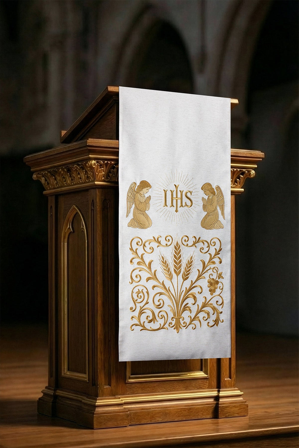 Mantel para ambón ricamente bordado con IHS en color ecru