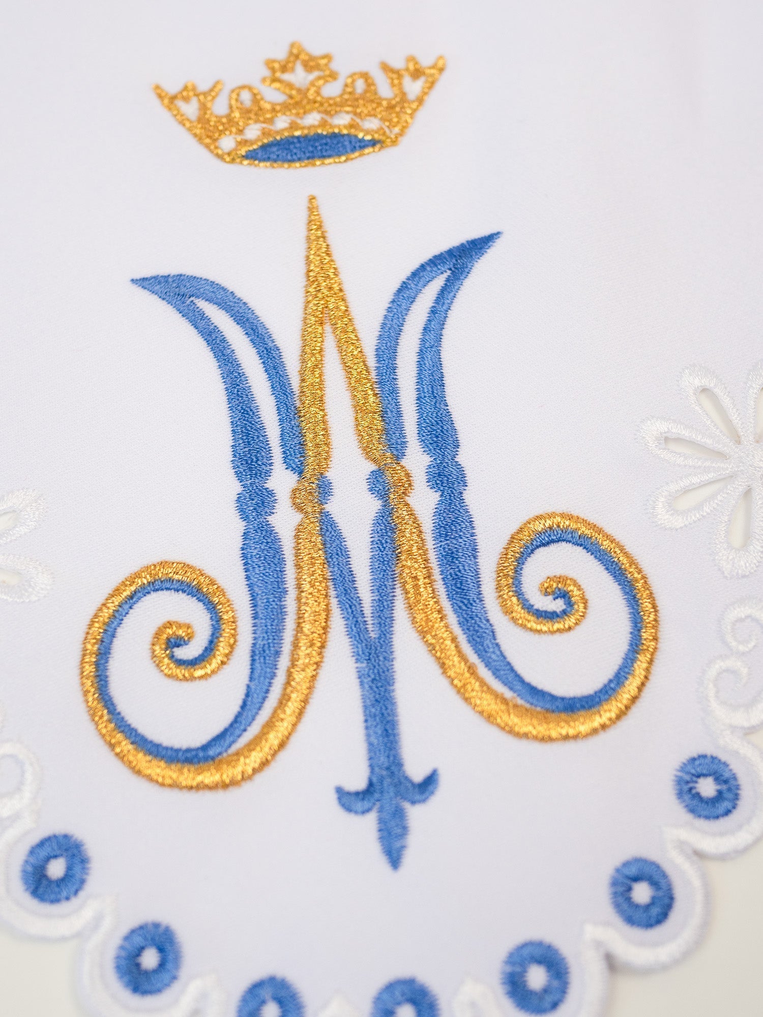Puntilla de altar con bordado Mariano - blanco KOM/047/04 19cm 3,5m - CASULLAS.ES
