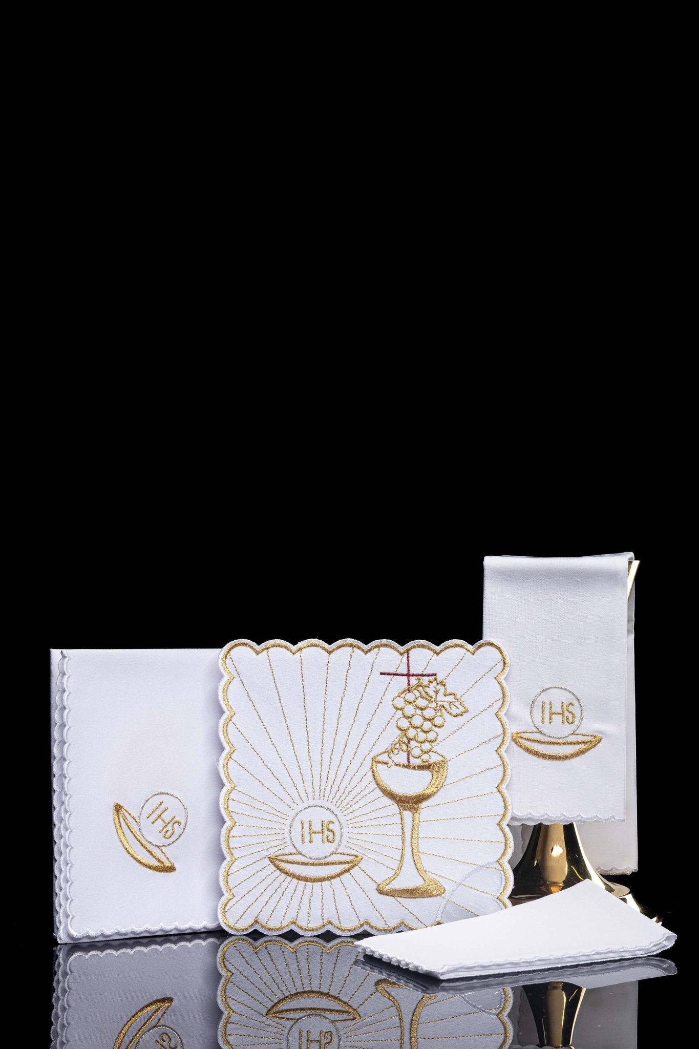 Servicio de altar con bordado eucaristico KK/089 - CASULLAS.ES