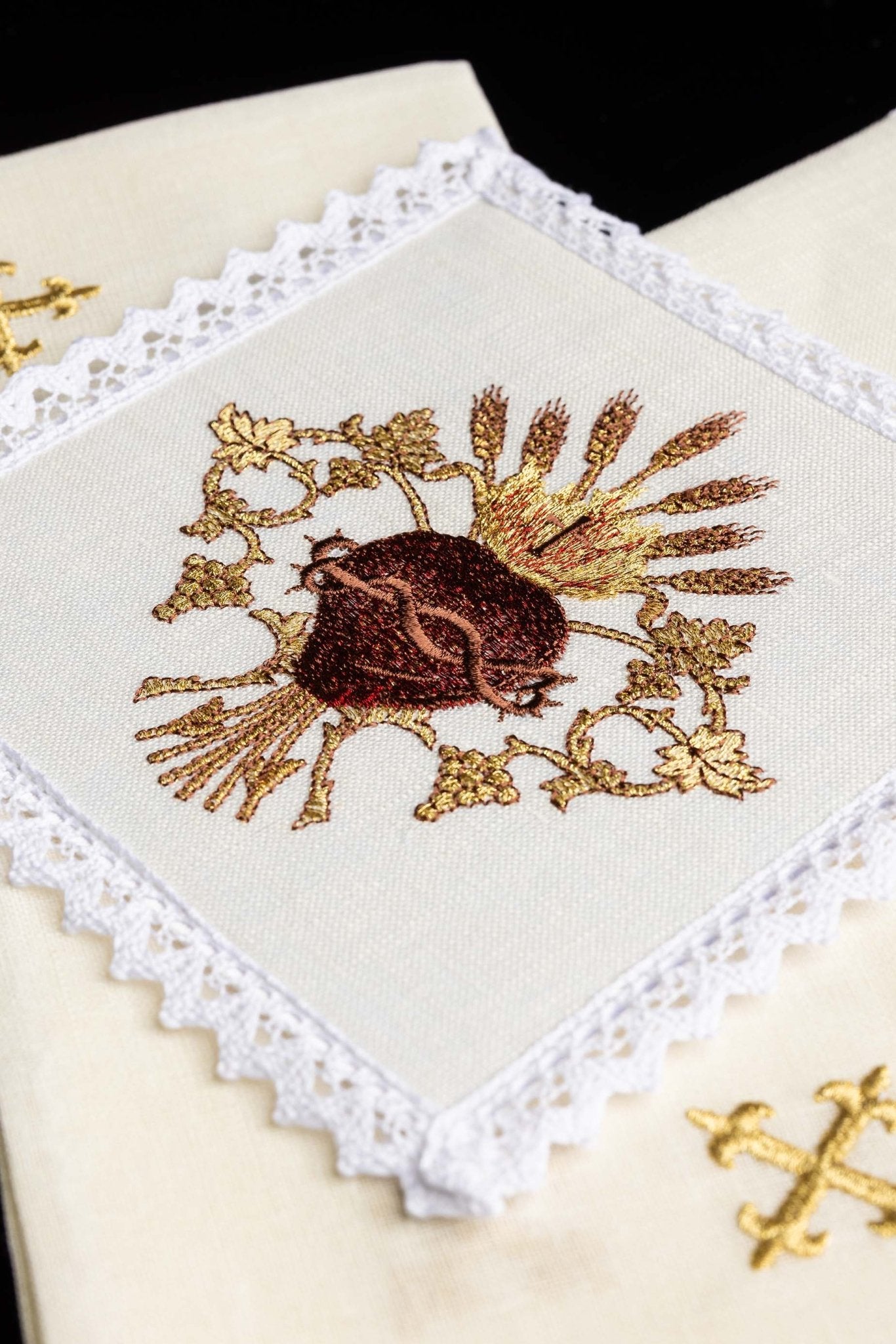 Servicio de altar lino con bordado Cáliz KKL/167 - CASULLAS.ES