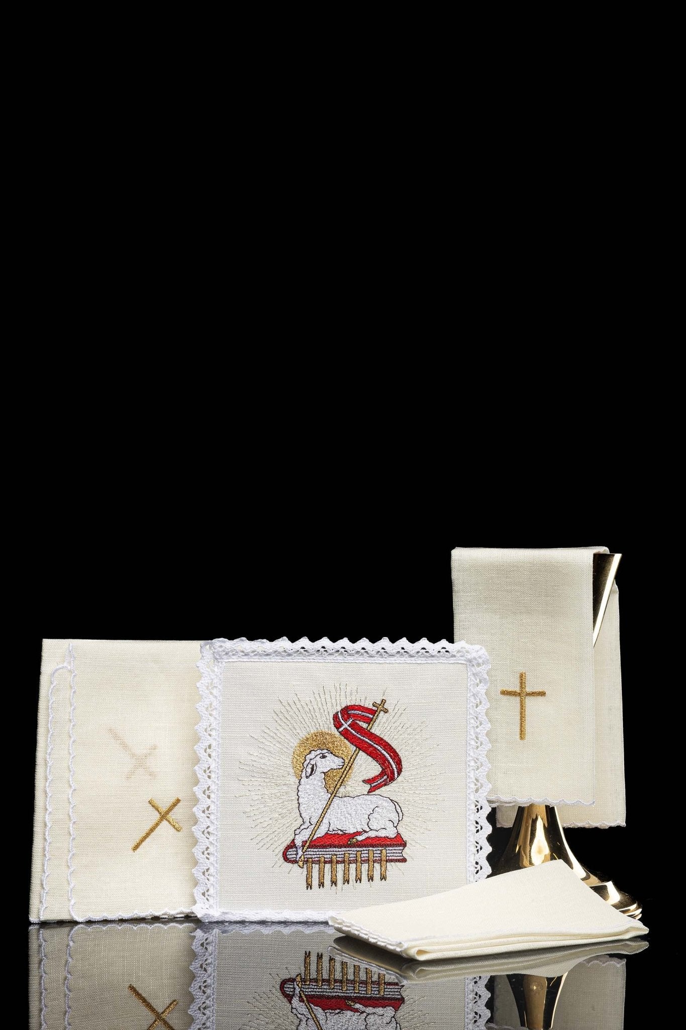 Servicio de altar lino con bordado Cordero KKL/100 - CASULLAS.ES